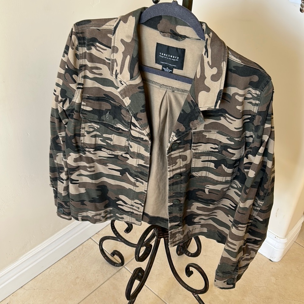Short jacket size M